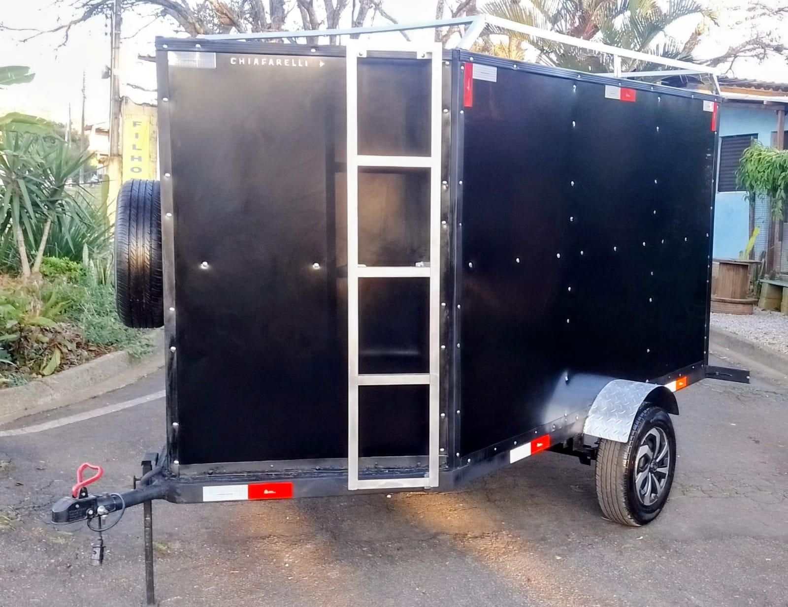 Carretinha Baú 1 Eixo em BICO